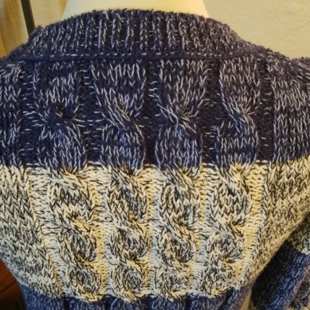 💕J.Crew* Sweater - Picture 5 of 6